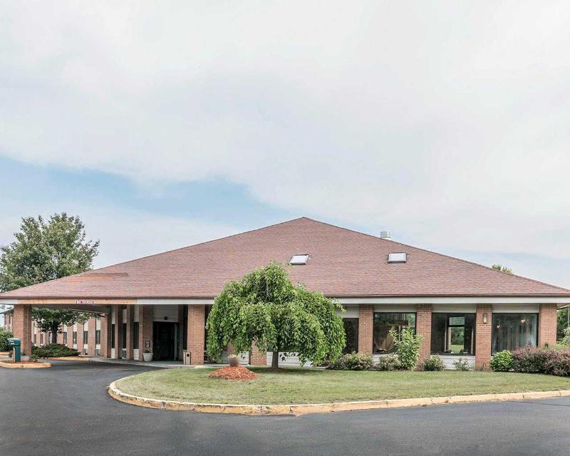 Quality Inn Hudsonville South Екстериор снимка