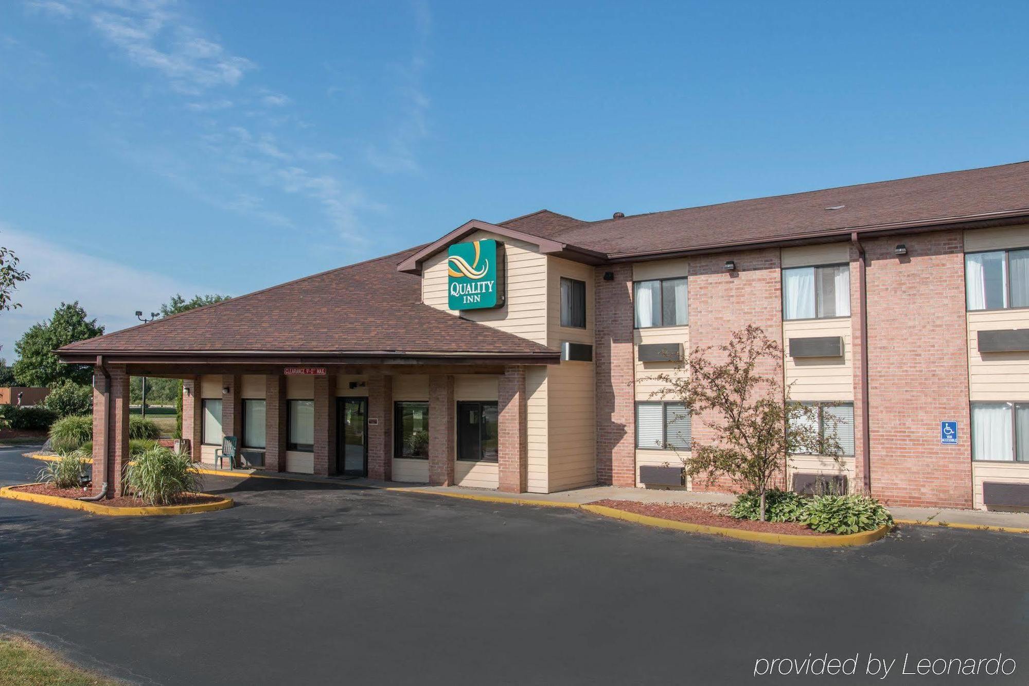 Quality Inn Hudsonville South Екстериор снимка